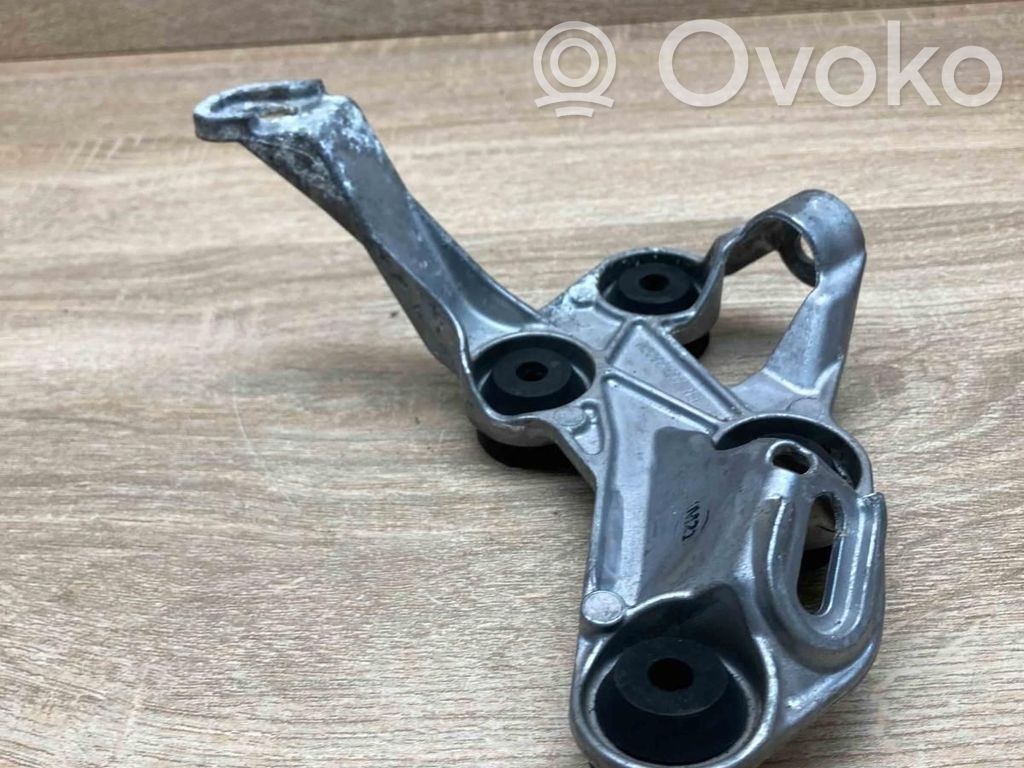 Mercedes-Benz C W205 Support bolc ABS