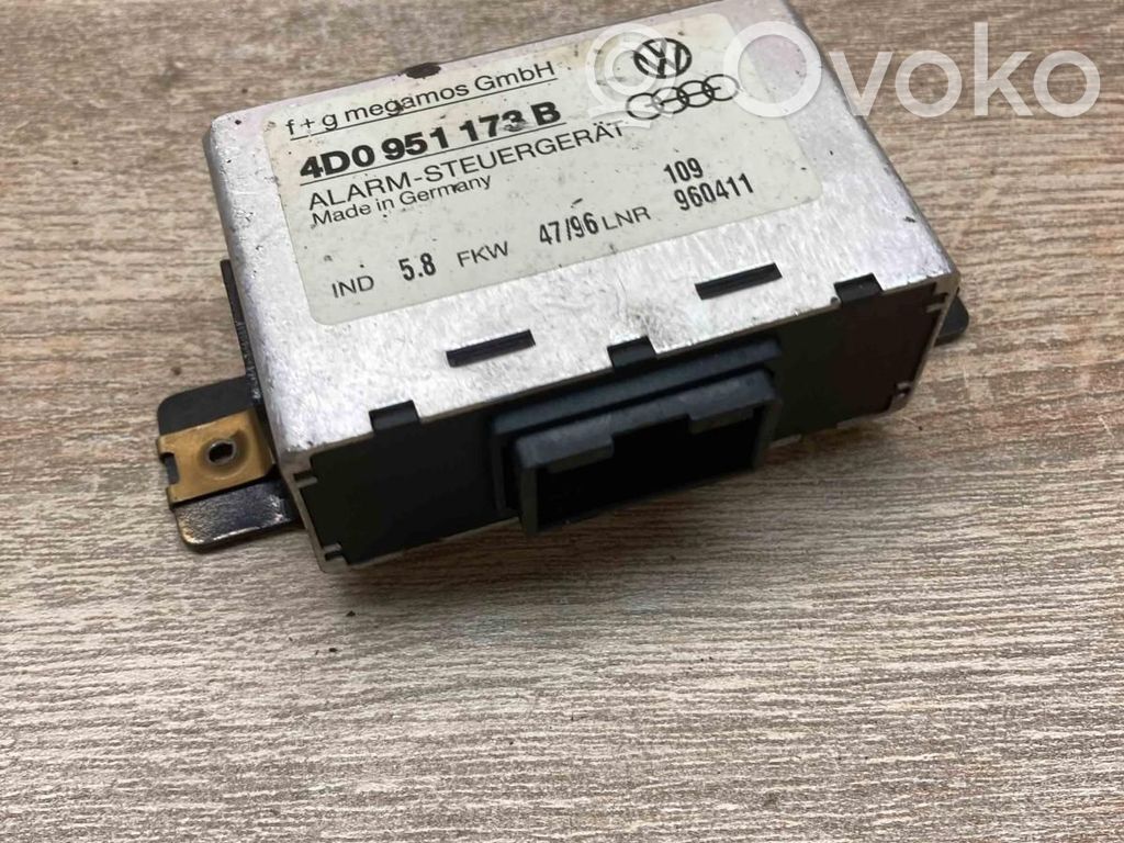 Unidad de control/módulo de alarma   4D0951173B,960411