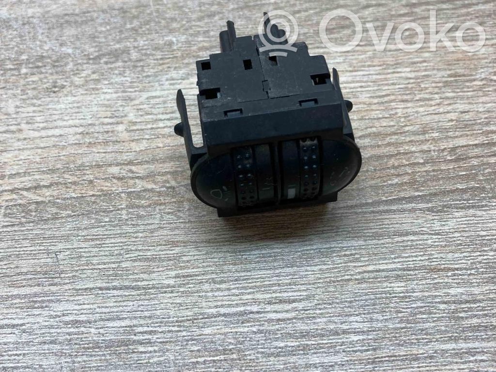 Volkswagen PASSAT B5 Interruttore di regolazione livello altezza dei fari 