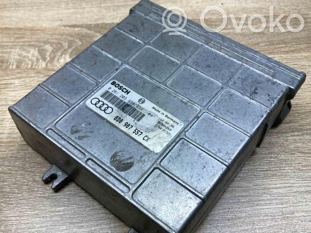 Engine control unit/module ECU   8D0907557CX,261203938