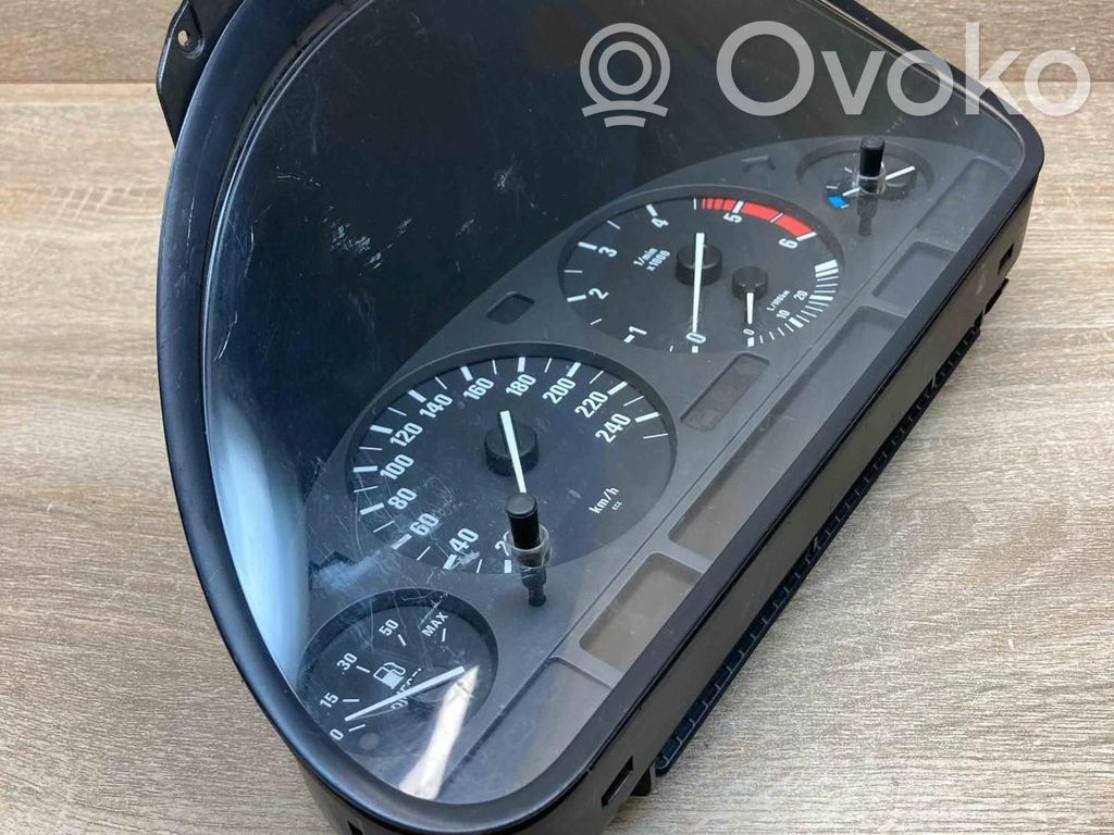 BMW 5 E39 Speedometer (instrument cluster) 