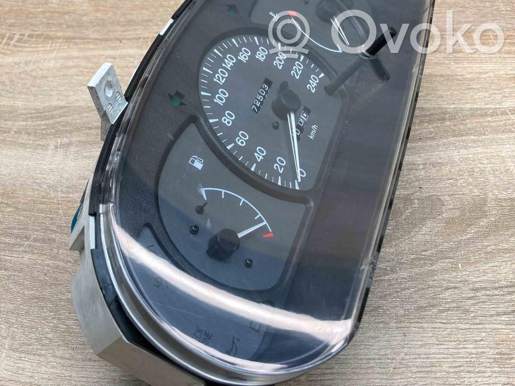 Mitsubishi Colt Speedometer (instrument cluster) 