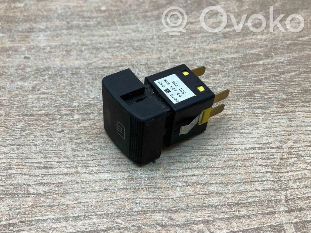 Opel Astra J Comutator încălzire parbriz/lunetă 