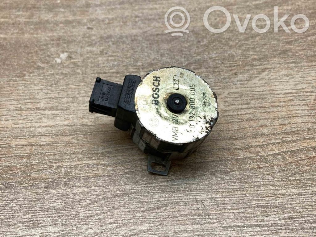 BMW 3 E36 Двигатель задвижки потока воздуха 