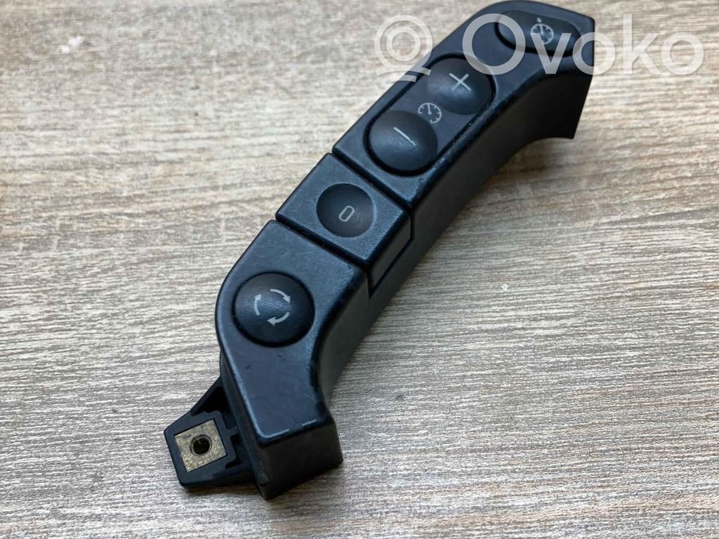 BMW 5 E39 Steering wheel buttons/switches 
