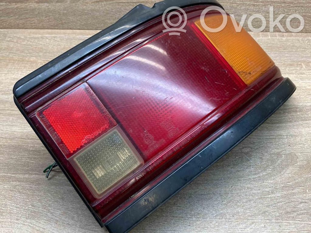 Mazda 323 Takaluukun takavalot 