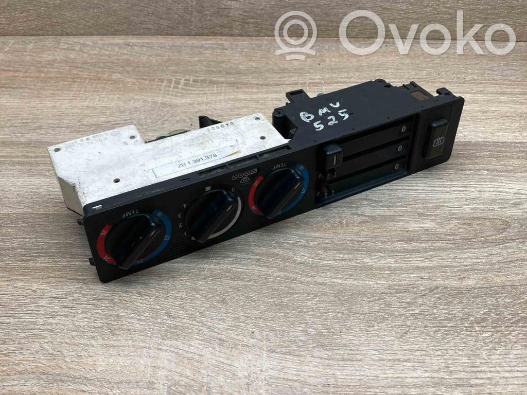 BMW 5 E34 Climate control unit 