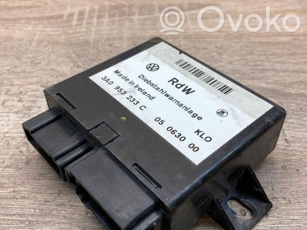 Volkswagen PASSAT B4 Modulo comfort/convenienza 