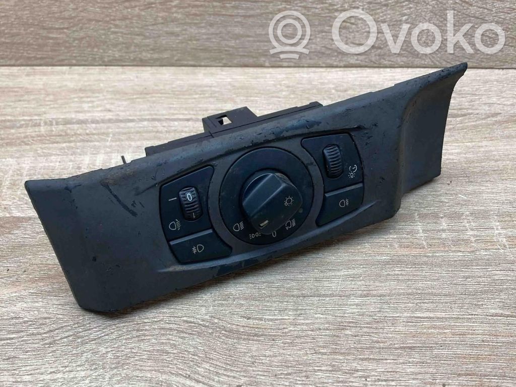 Interruptor de luz   6925296,33290202,USED