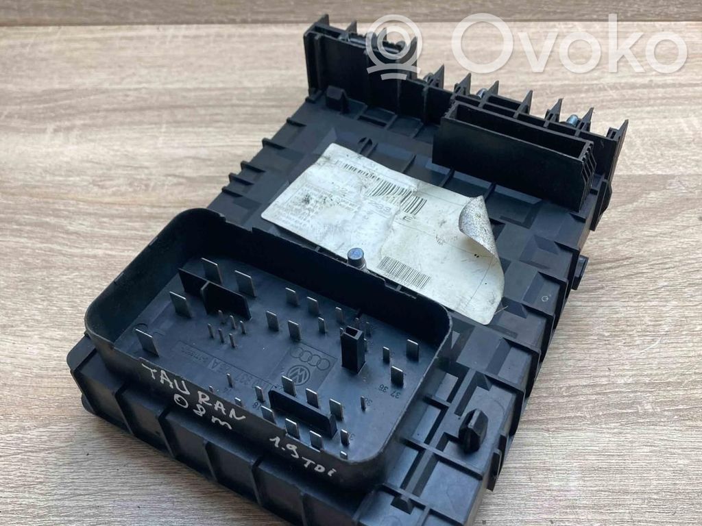 Volkswagen Golf V Module de fusibles