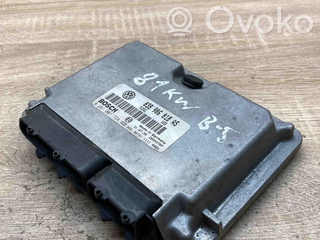 Volkswagen PASSAT B5 Unitate control motor/modul ECU 