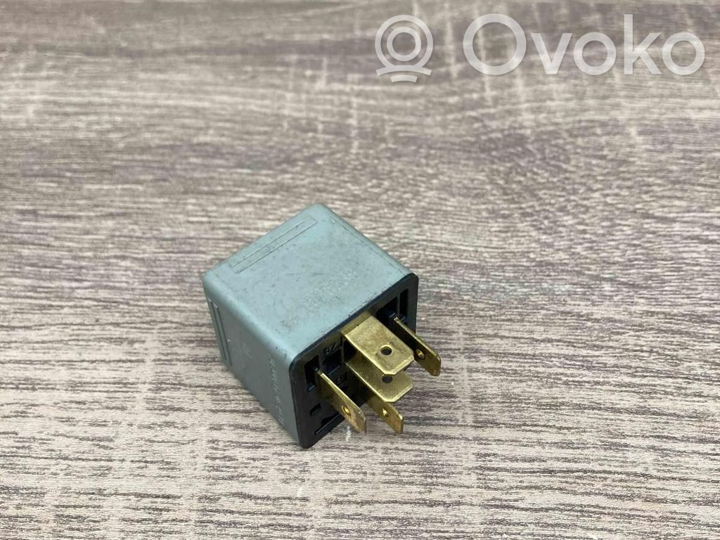 Otros relés   0332209159