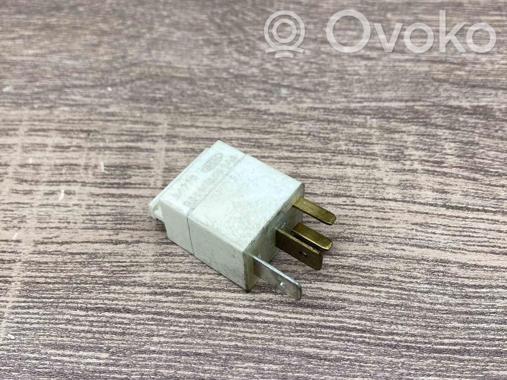 Ford Mondeo MK I Otros relés 