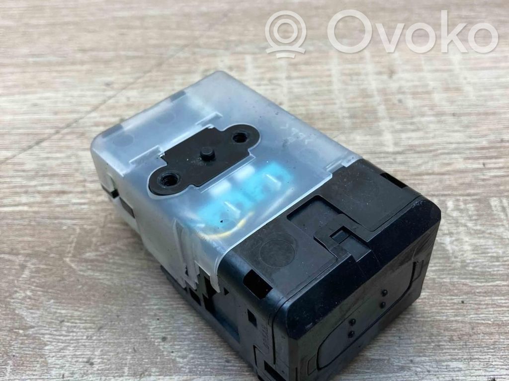 Toyota Corolla Verso AR10 Blocchetto accensione 