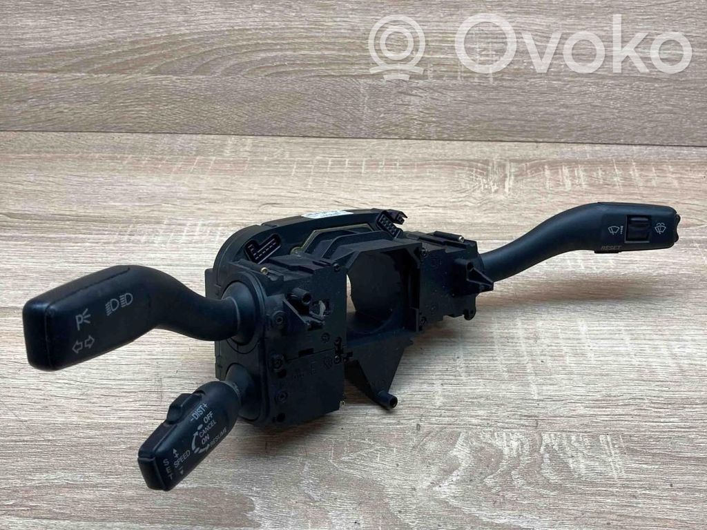 Audi A8 S8 D3 4E Bloc semnalizator și ștergător parbriz 