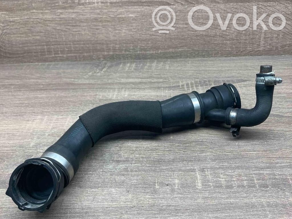 BMW 5 E60 E61 Tubo flessibile del liquido di raffreddamento del motore 