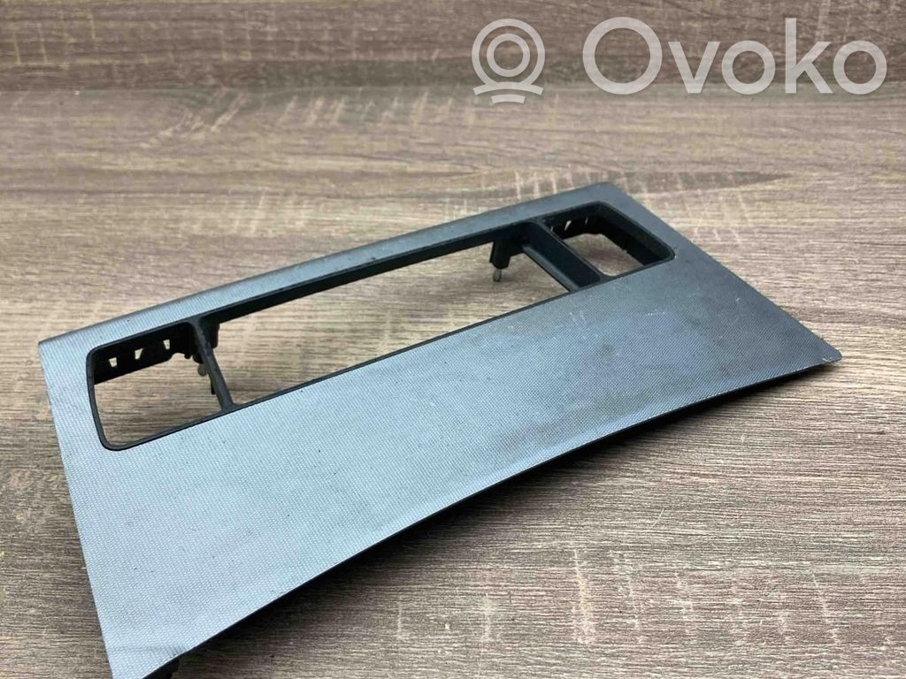 BMW 5 E60 E61 Otros repuestos del interior 