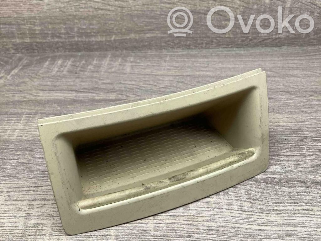 BMW 5 E60 E61 Cita veida salona detaļa 
