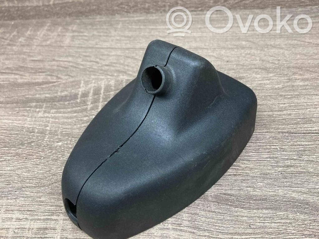 Embellecedor de espejo retrovisor   8243720