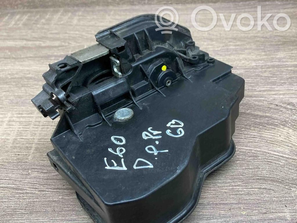 BMW X3 E83 Serratura portiera anteriore 