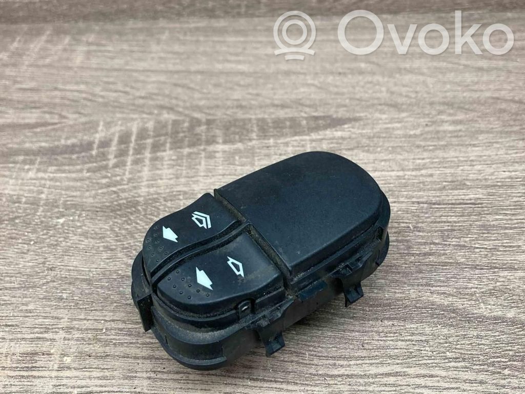 Ford Focus Electric window control switch 