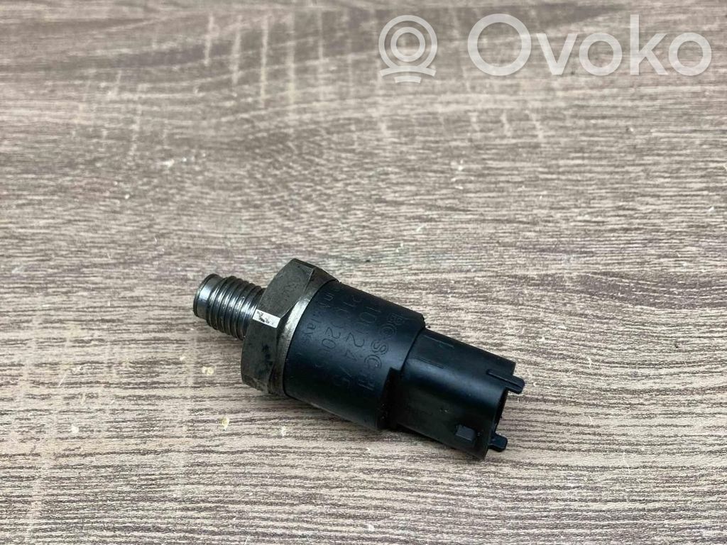 Kraftstoffdrucksensor   0281002475,USED
