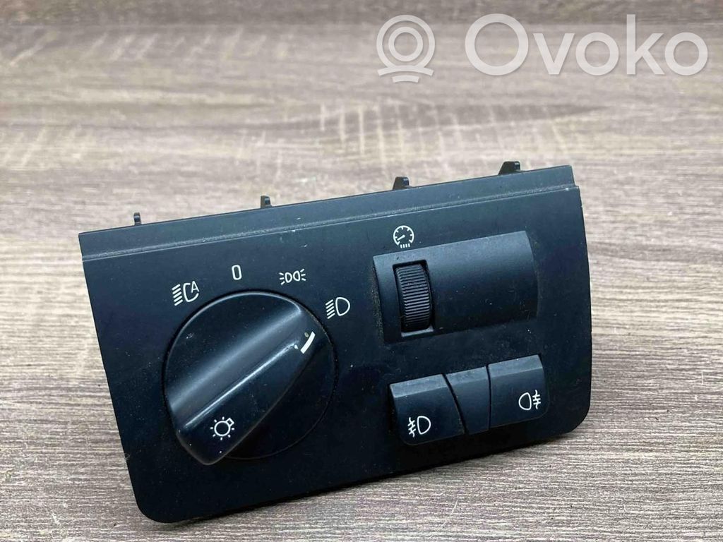 Lichtschalter   6909775