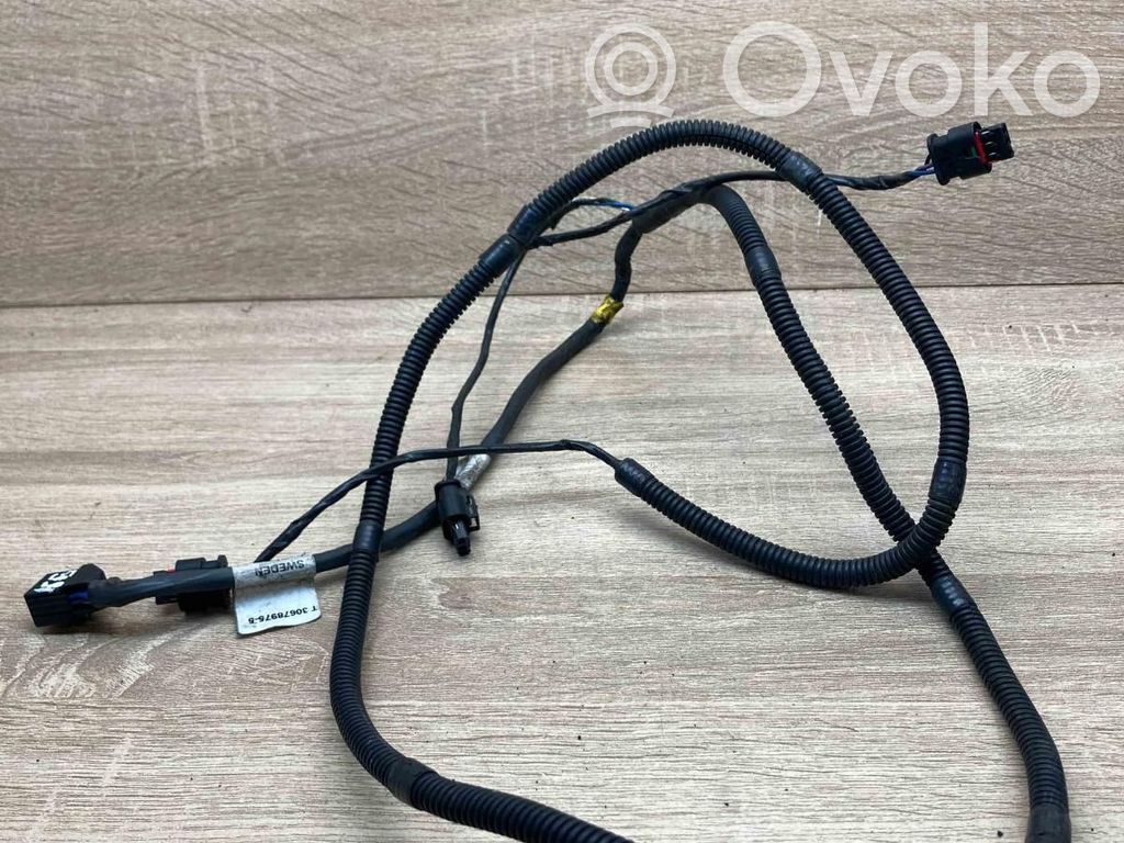Cableado del sensor de aparcamiento (PDC)   T30678975