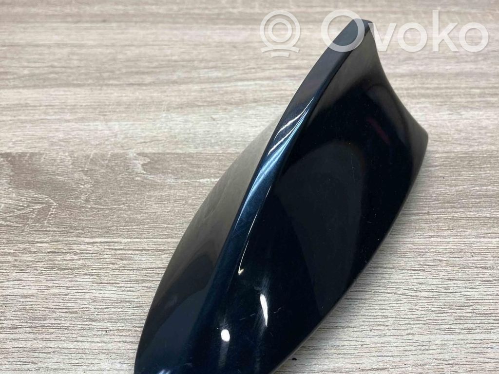 BMW 5 F10 F11 Osłona anteny dachowej GPS 