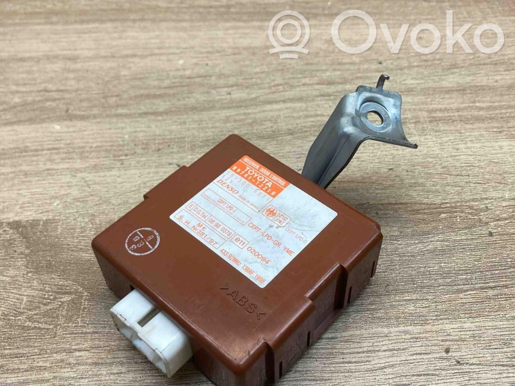 Toyota Corolla E110 Door control unit/module 
