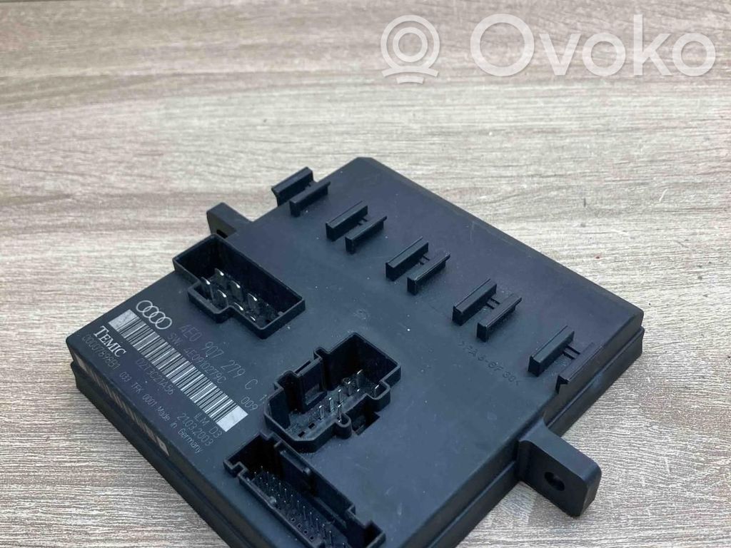 Audi A8 S8 D3 4E Komforto modulis 
