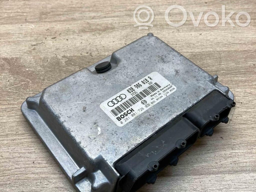 Audi A4 S4 B5 8D Unité de commande, module ECU de moteur 