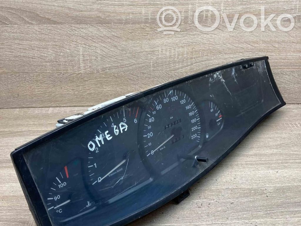 Opel Omega B1 Licznik / Prędkościomierz 