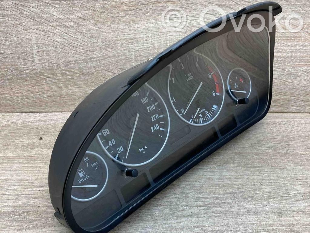 BMW 5 E39 Speedometer (instrument cluster) 