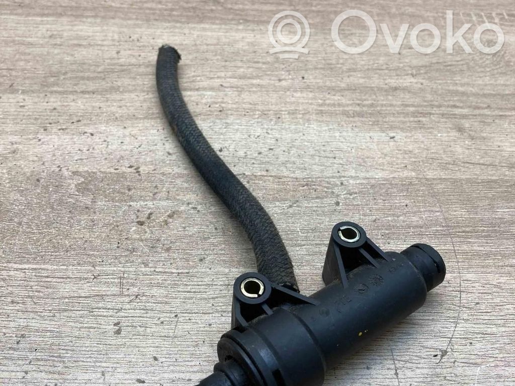 BMW 5 E39 Cilindro maestro de embrague 