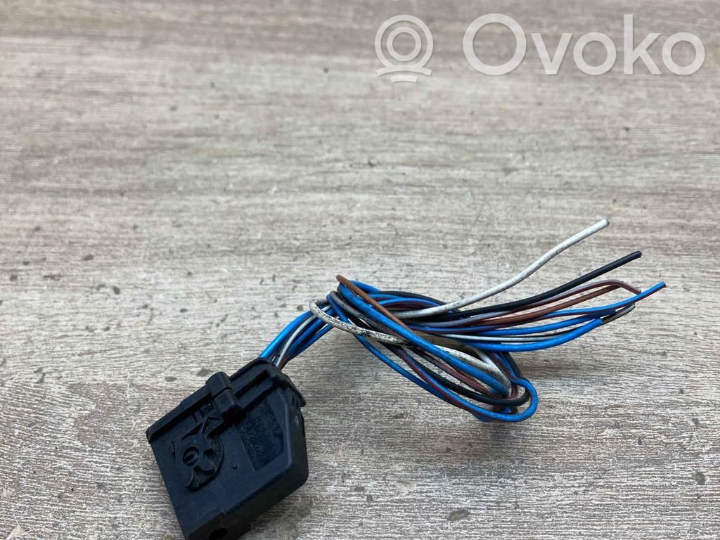 Cable de la bujía   8364654,19674161