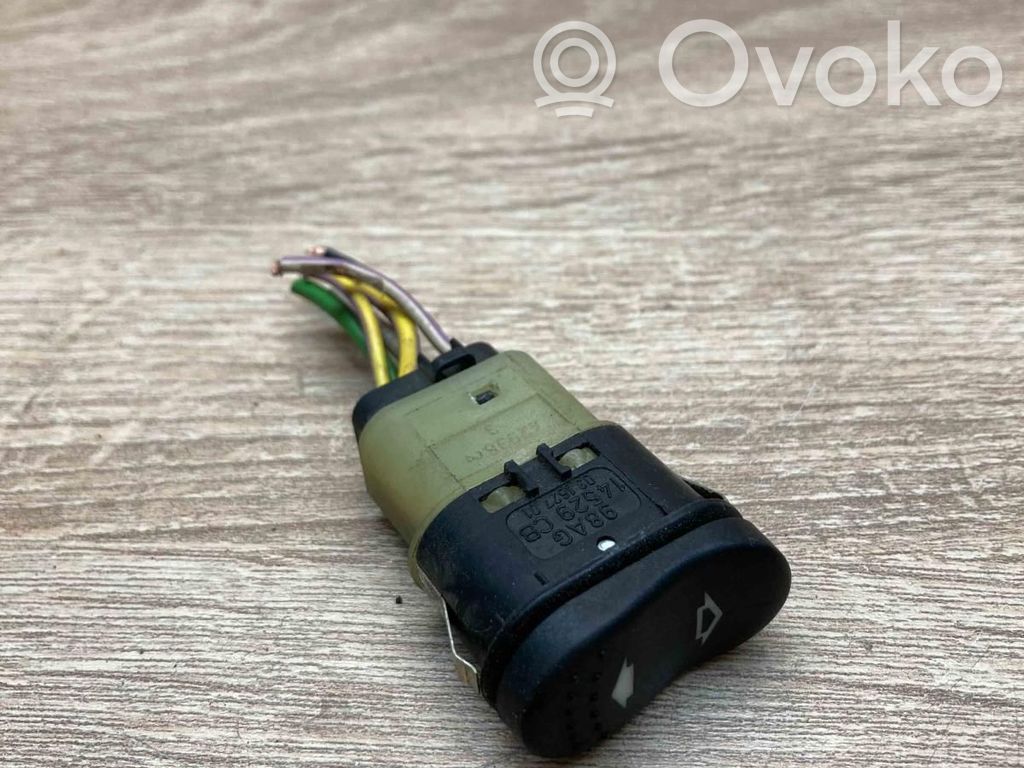 Ford Focus Comutator comandă geamuri electrice 