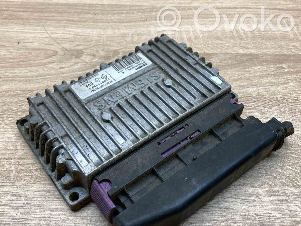 Renault Clio II Engine control unit/module ECU 