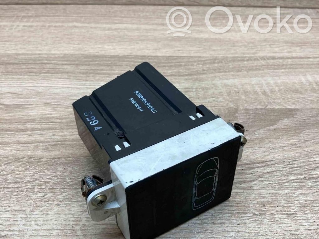 Ford Mondeo MK I Monitori/näyttö/pieni näyttö 