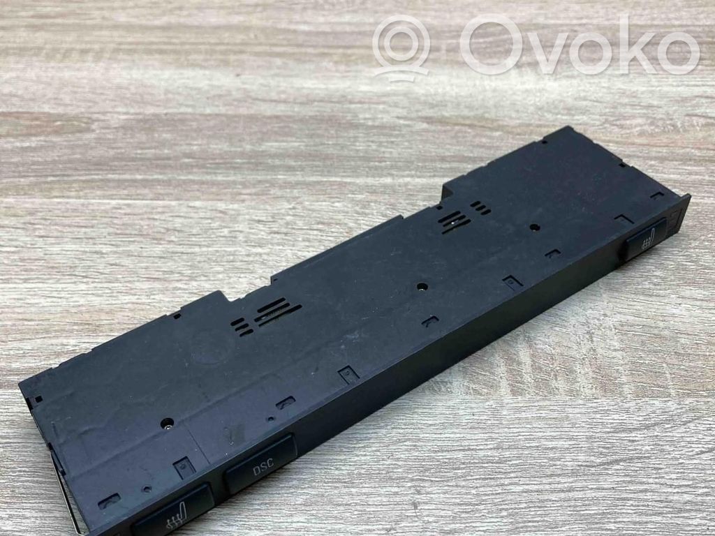 Seat heating switch   8373772