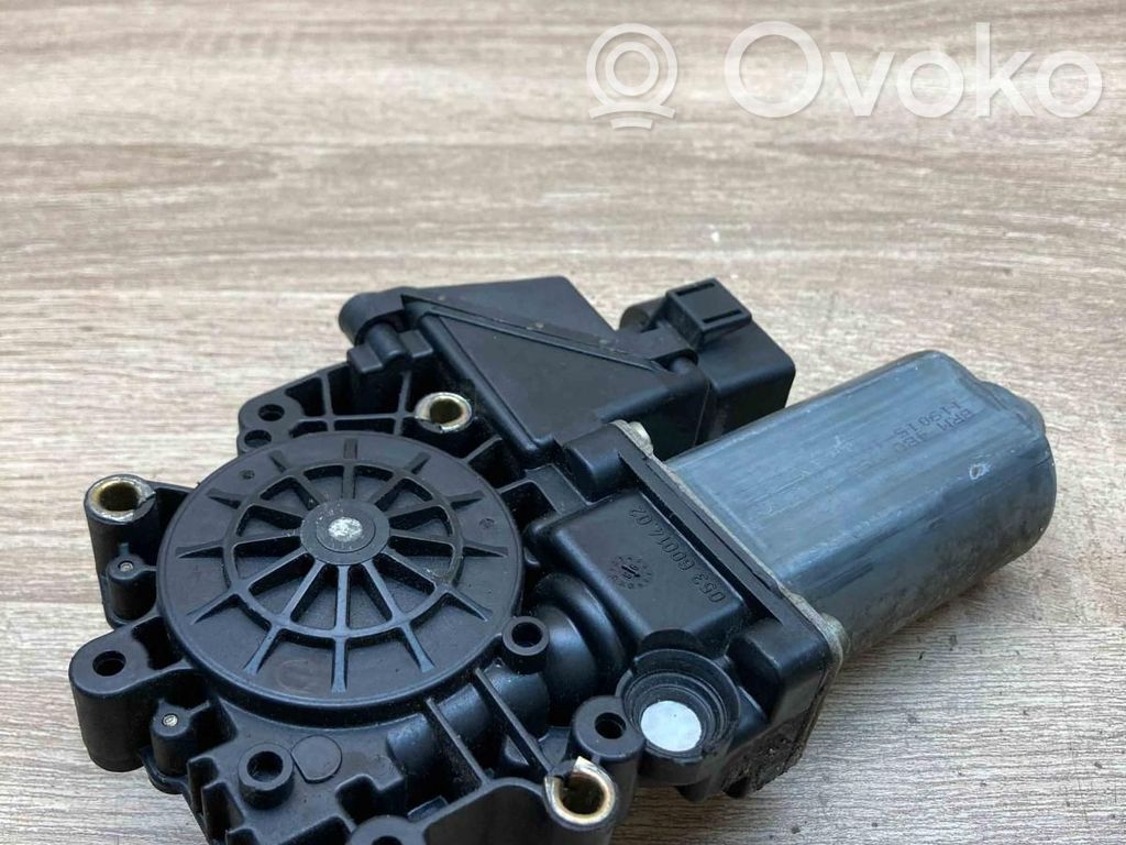 Audi A6 S6 C5 4B Moteur de lève-vitre de porte avant