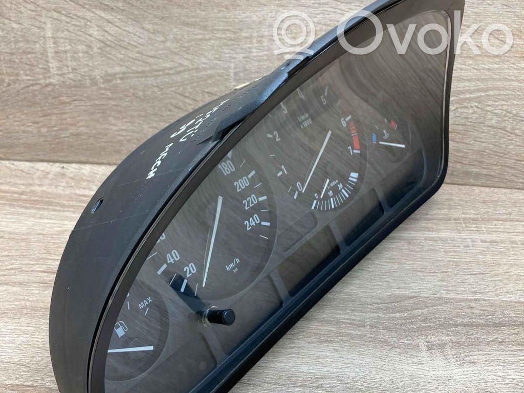 BMW 5 E39 Speedometer (instrument cluster) 