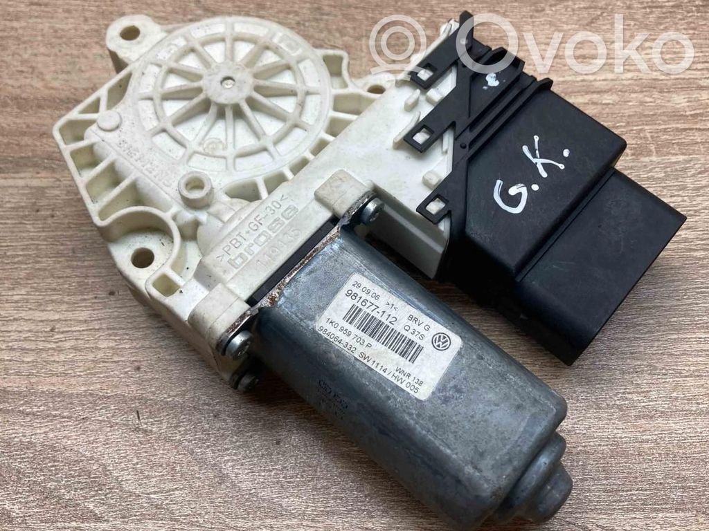 Volkswagen PASSAT B6 Silnik regulatora szyby drzwi przednich 