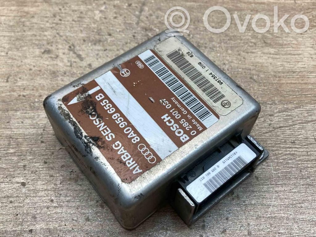 Audi A4 S4 B5 8D Turvatyynyn ohjainlaite/moduuli 