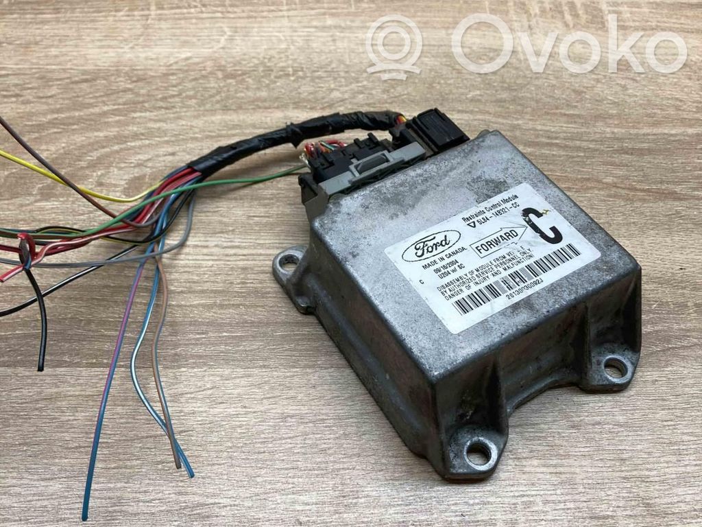 Ford Escape I Airbag control unit/module 