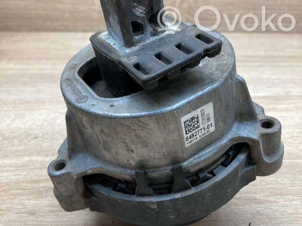 Engine mount bracket   8482771,140119