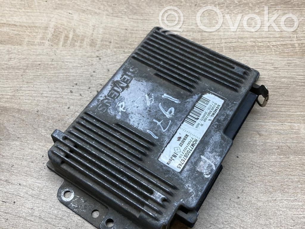 Renault Megane I Moottorin ohjainlaite/moduuli (käytetyt) 