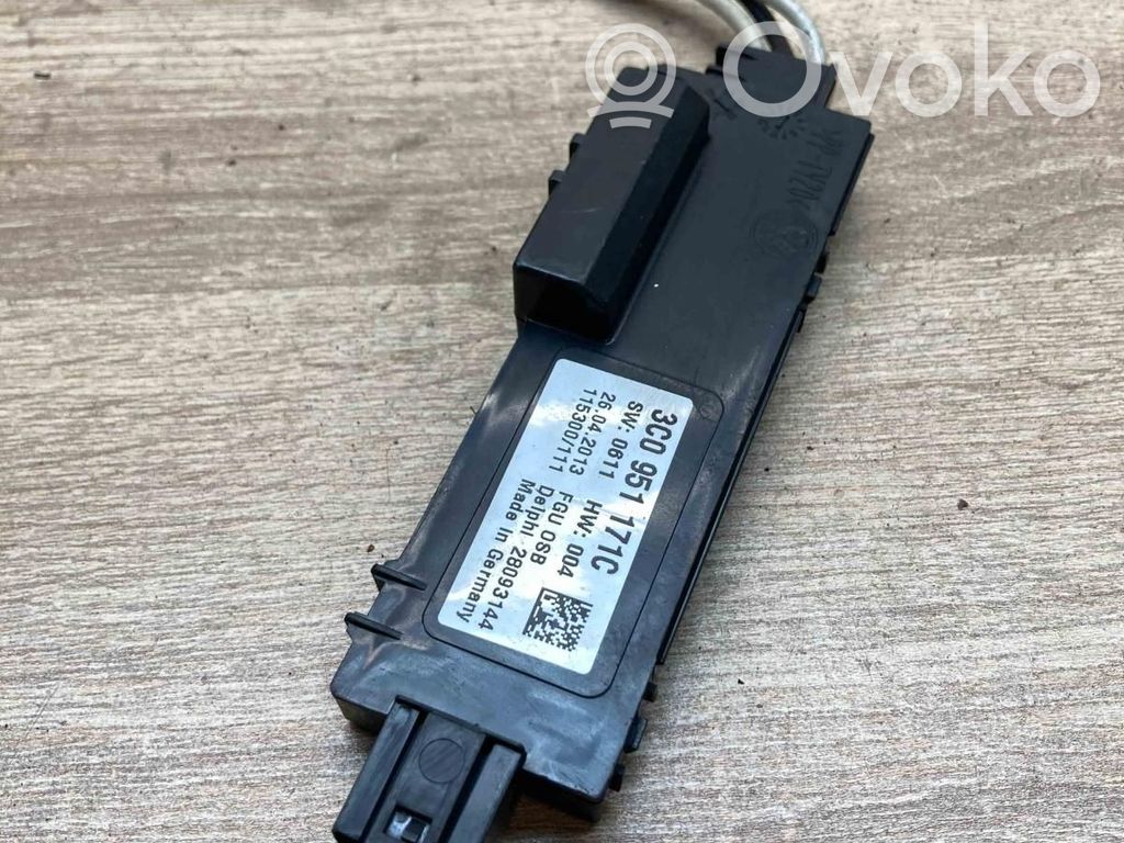 Volkswagen PASSAT CC Unidad de control/módulo de alarma 