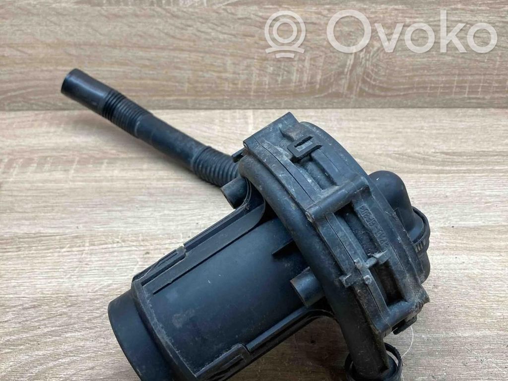 Audi A6 S6 C5 4B Pompă aer secundară 