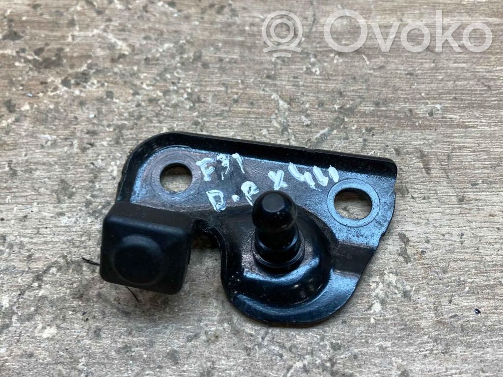 BMW 3 F30 F35 F31 Pętla blokady tylnej pokrywy